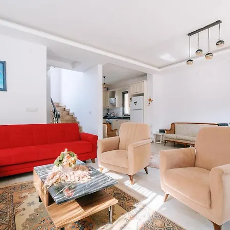 Chic W Pool Garden Fireplace In Sile Βίλα